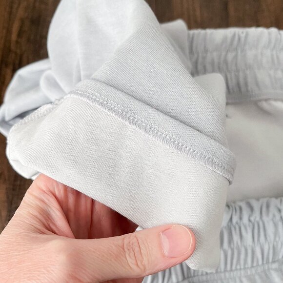 Old Navy High Waisted Barrel Leg Pant Dynamic Fleece Cropped Size Medium Gray - Picture 7 of 16